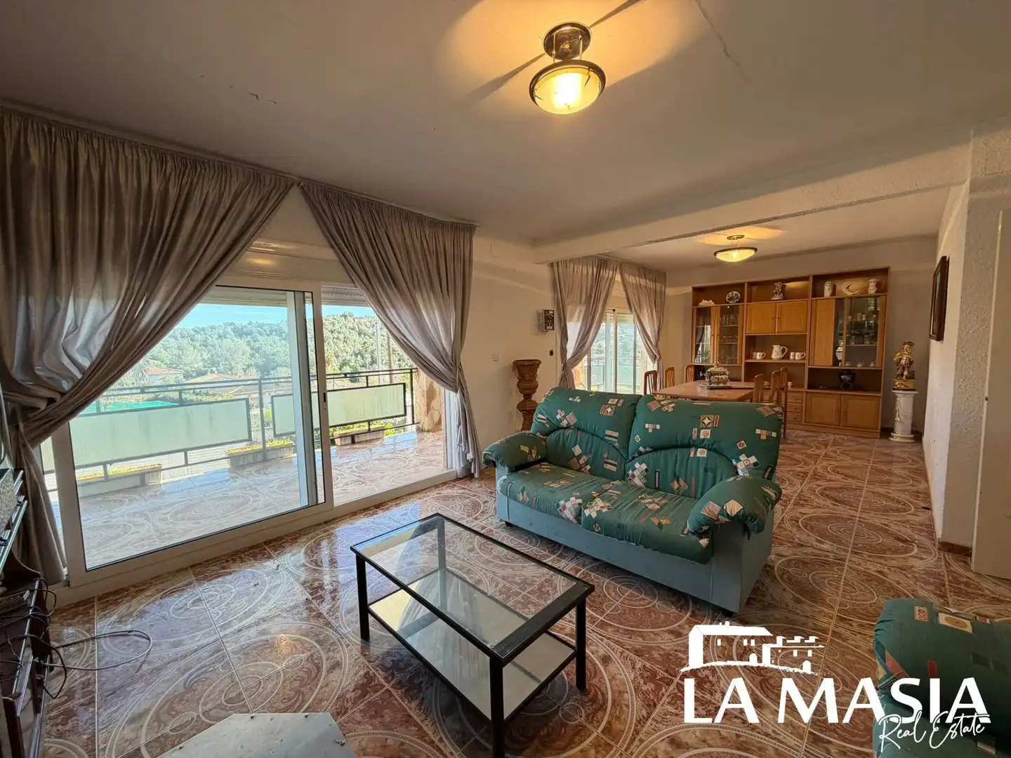 Living room of Houses for sale in La Bisbal del Penedès  with Private garden, Terrace and Storage room