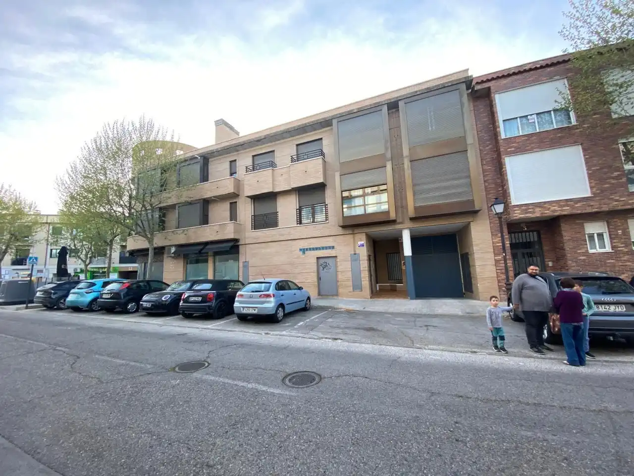 Außenansicht von Wohnungen zur Miete in Villanueva de la Cañada mit Heizung
