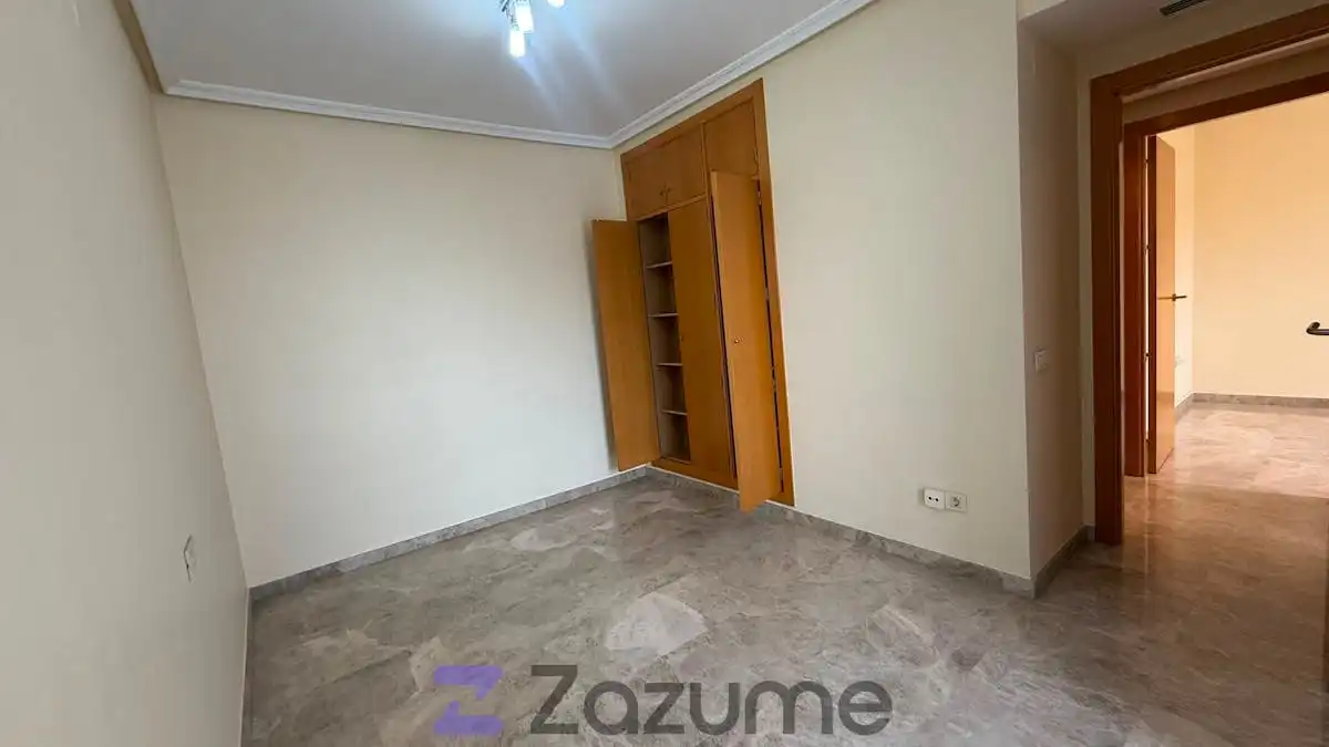Schlafzimmer von Wohnung zur Miete in Murcia mit Klimaanlage, Heizung und Terrasse