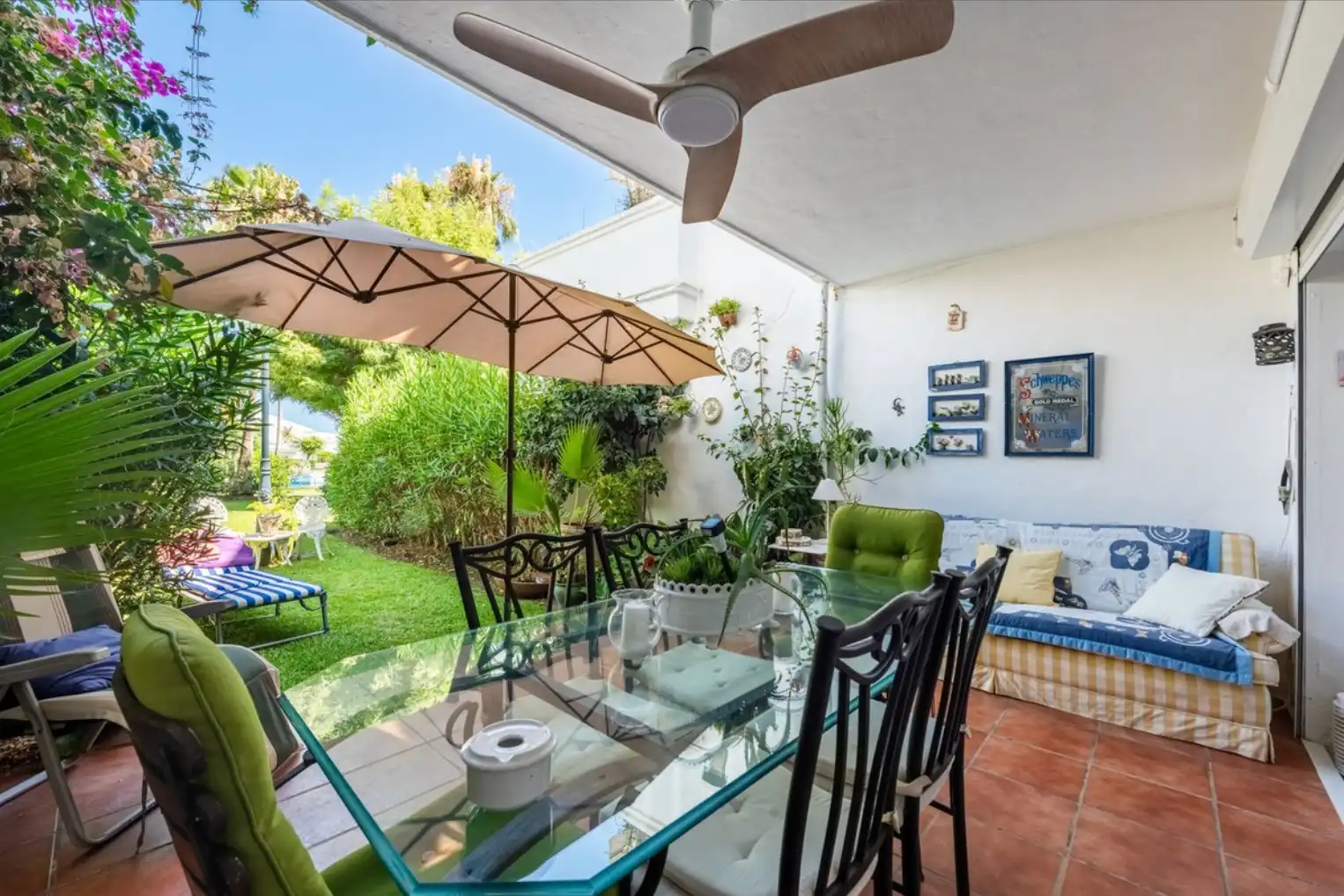 Terraza de Casa adosada en venta en Estepona con Aire acondicionado, Terraza y Amueblado