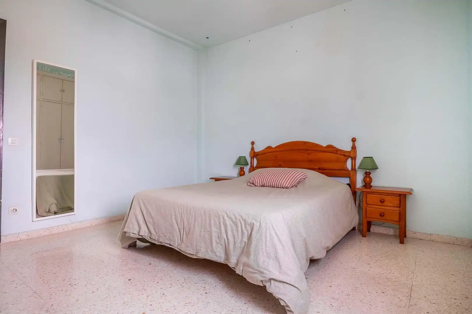 Bedroom of Flat for sale in Dos Hermanas  with Air Conditioner, Terrace and Furnished