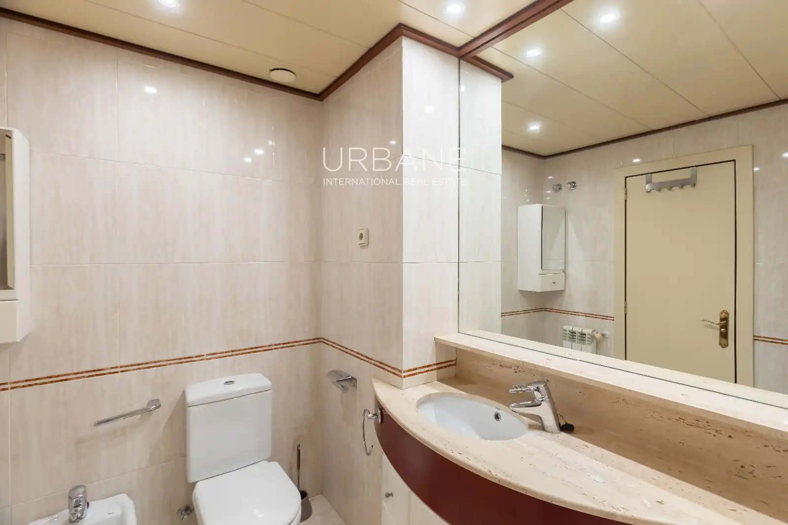 Bathroom of Flat for rent in Barcelona  with Air Conditioner, Terrace and Furnished