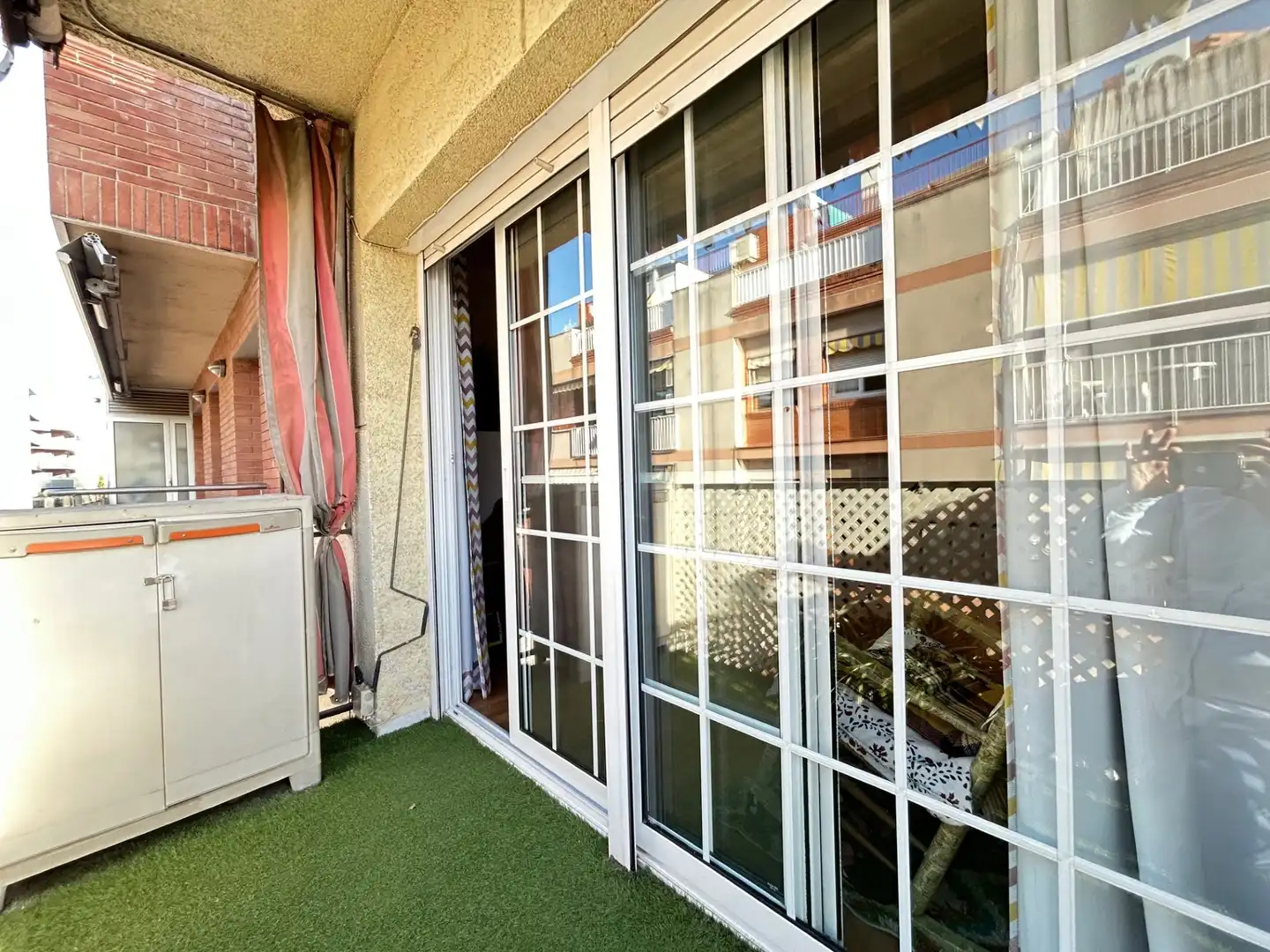 Terrasse von Maisonette zum Verkauf in Sant Boi de Llobregat mit Klimaanlage, Heizung und Parkett