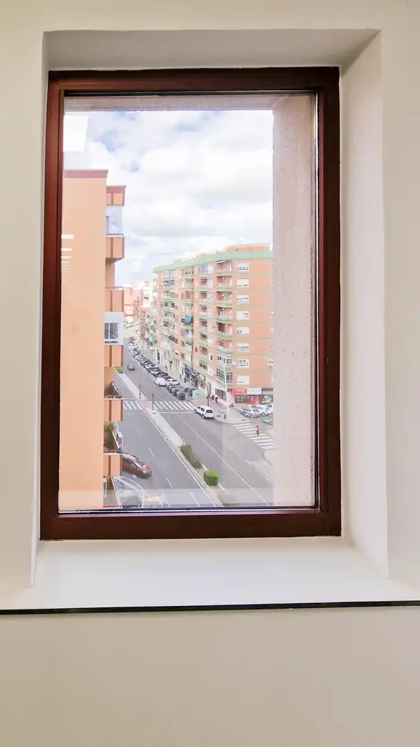 Vista exterior de Oficina de lloguer en Badajoz amb Aire condicionat