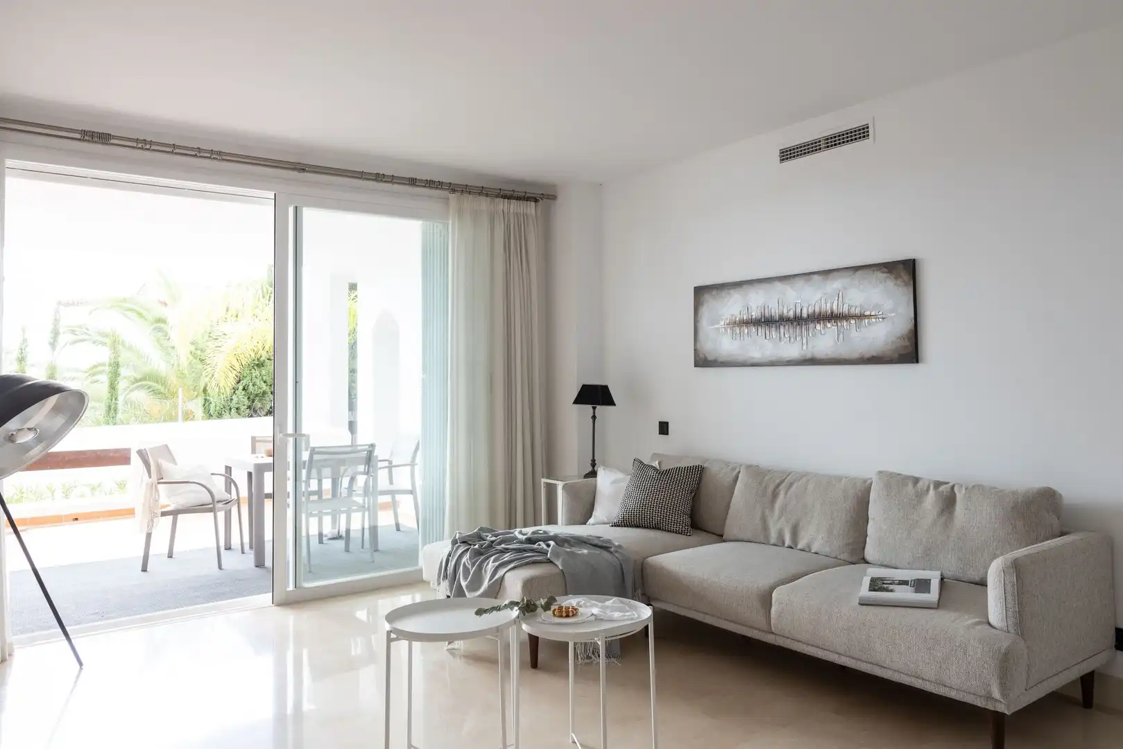 Apartament amb terrassa en venda a Nueva Andalucía