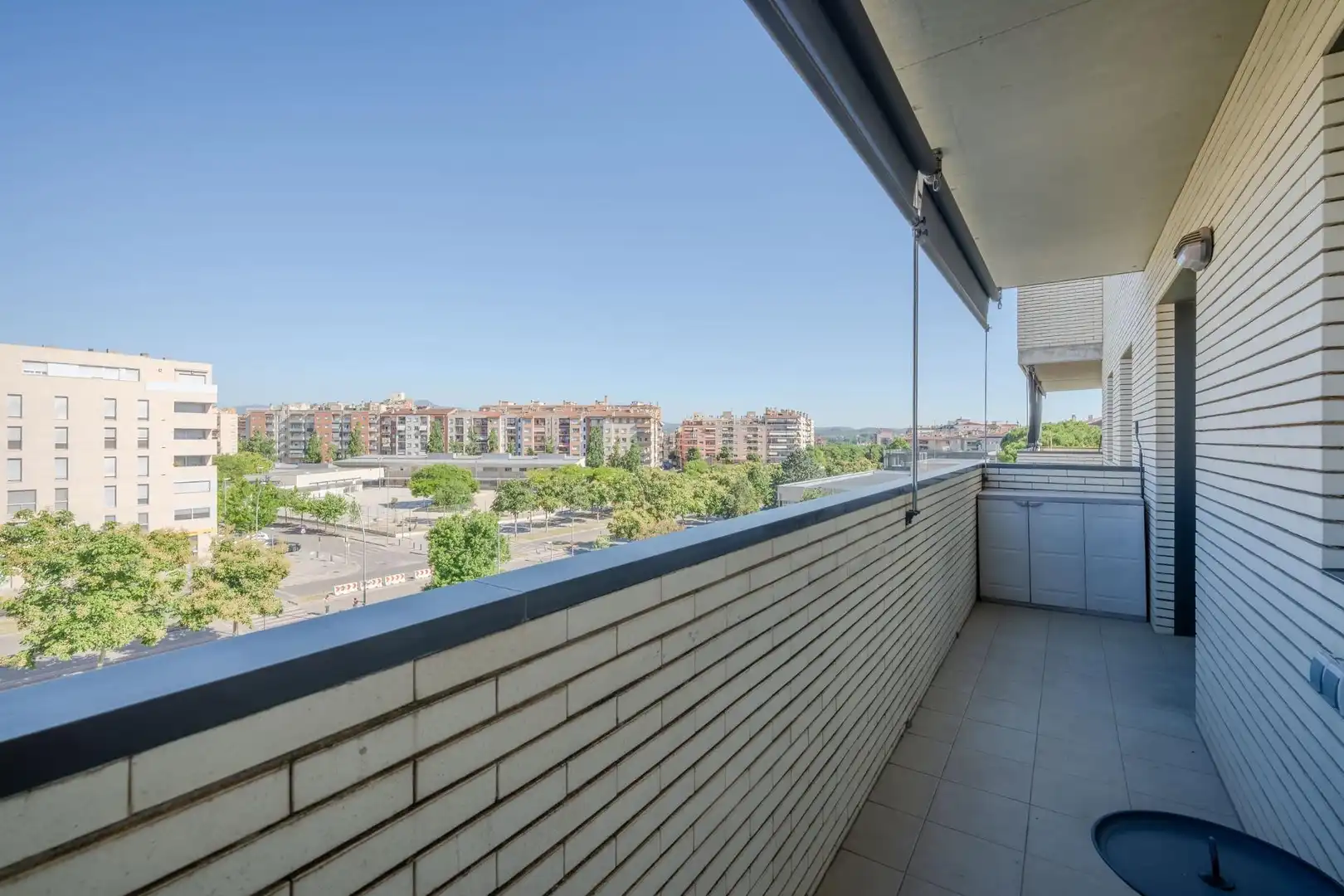 Terrasse von Wohnung zur Miete in Salt