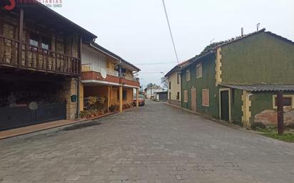 Vista exterior de Casa o xalet en venda en Santillana del Mar amb Terrassa