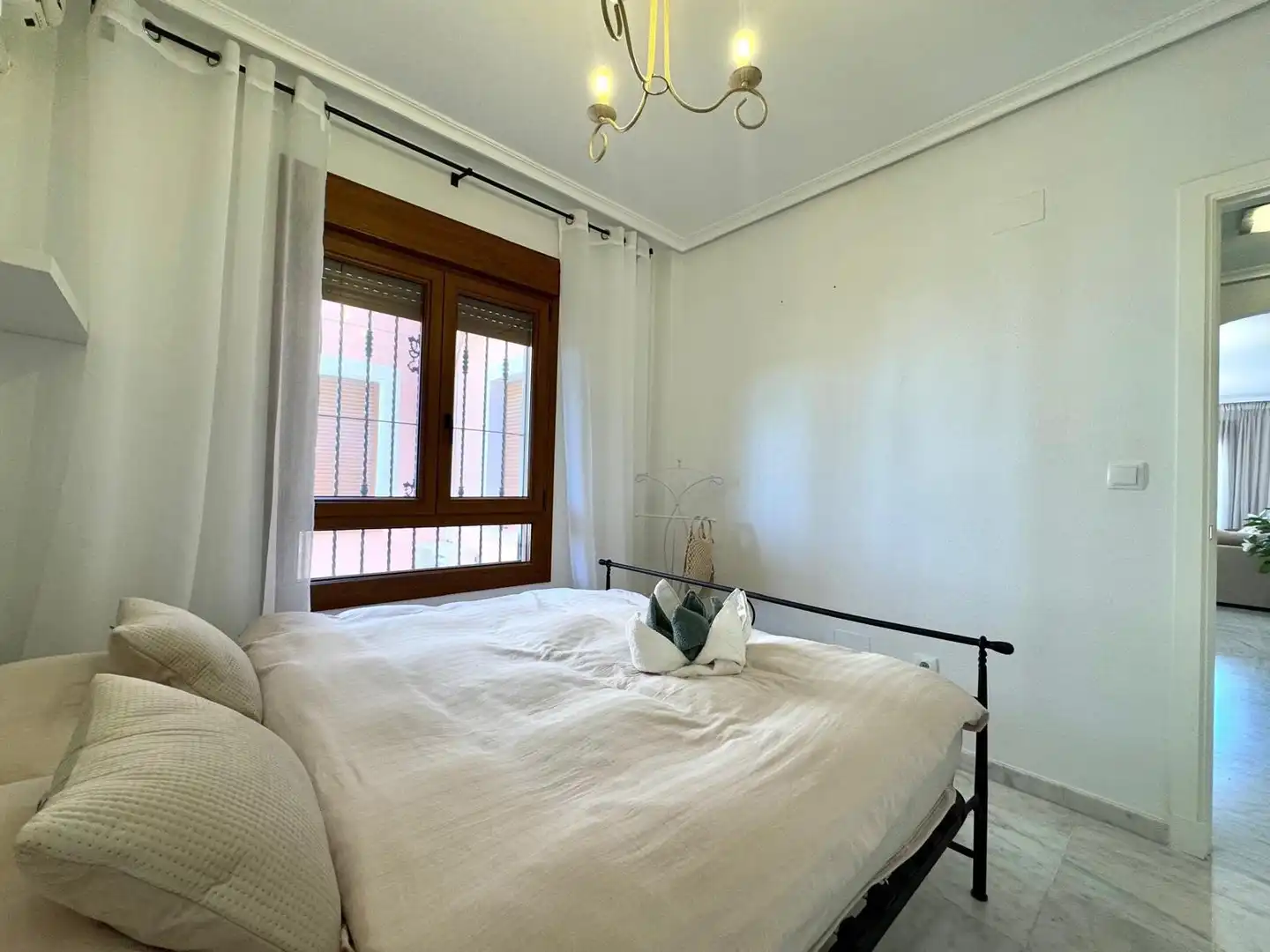 Dormitori de Apartament en venda en Orihuela amb Calefacció, Jardí privat i Terrassa