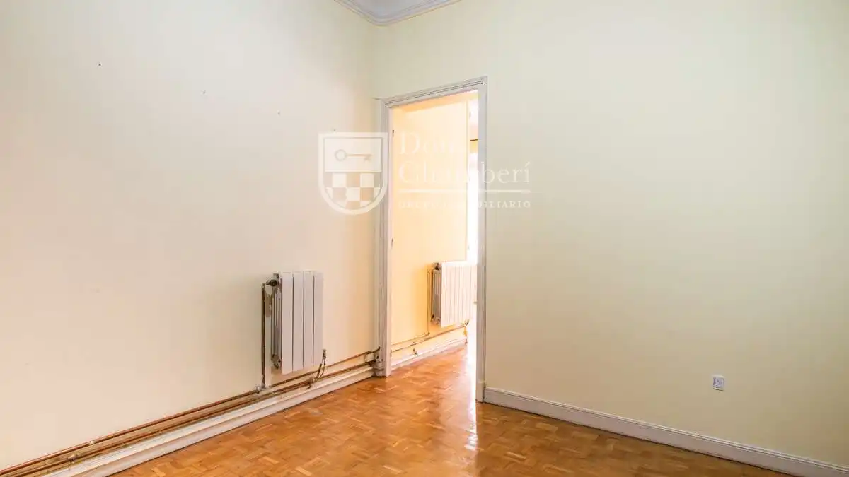 Flat for sale in Madrid  with Heating, Storage room and Balcony