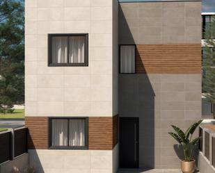 Exterior view of Single-family semi-detached for sale in Parla