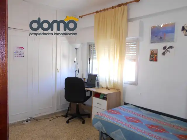 Dormitori de Àtic en venda en Granada amb Moblat, Forn i Rentadora