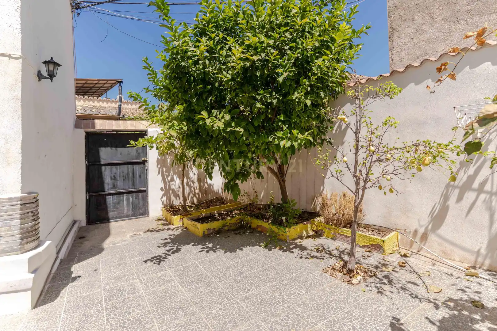 Terraza de Casa adosada en venta en La Zubia con Aire acondicionado
