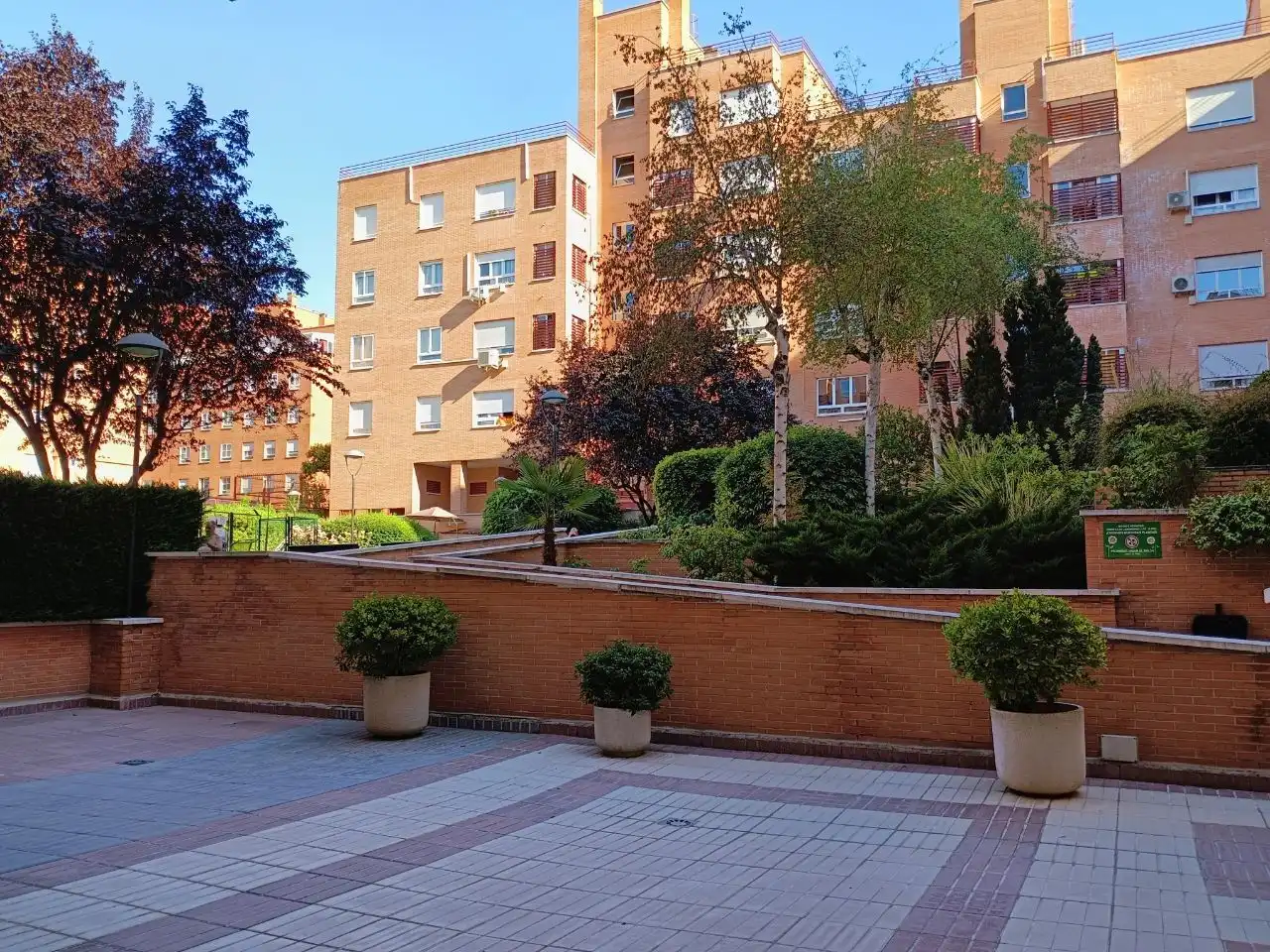 Außenansicht von Dachboden zur Miete in Madrid mit Klimaanlage, Heizung und Parkett