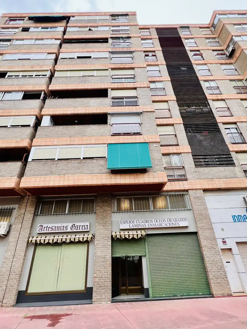 Gewerbefläche zum Verkauf in Calle de Miguel Labordeta, imagen 5