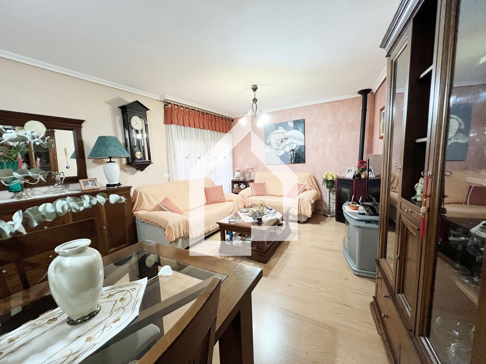 Living room of Single-family semi-detached for sale in San Vicente del Raspeig / Sant Vicent del Raspeig  with Air Conditioner, Parquet flooring and Terrace