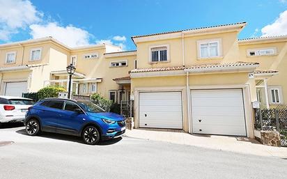 Vista exterior de Casa o xalet en venda en Tornadizos de Ávila amb Calefacció, Jardí privat i Traster