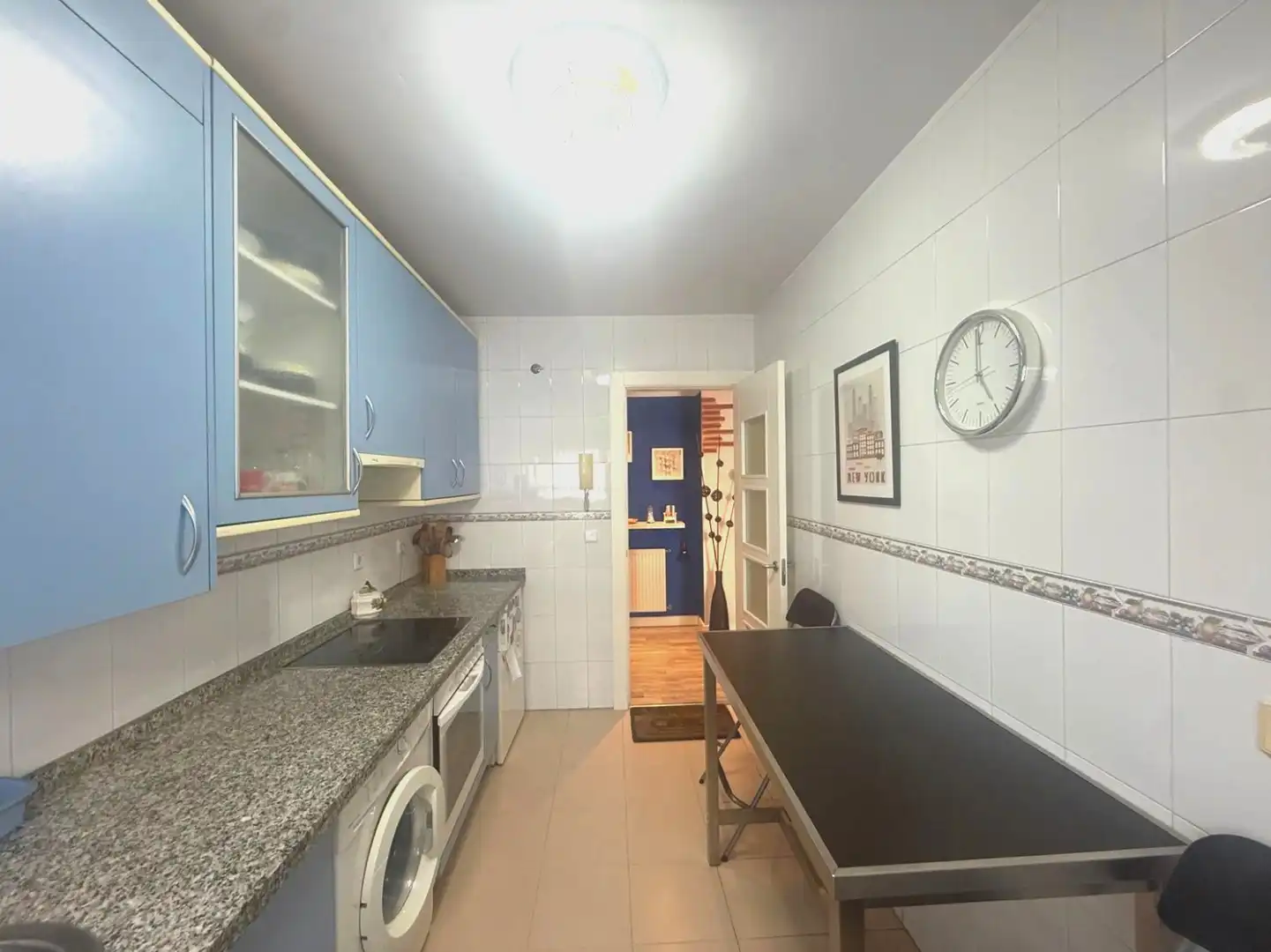 Kitchen of Flat for sale in Oviedo   with Storage room and Furnished