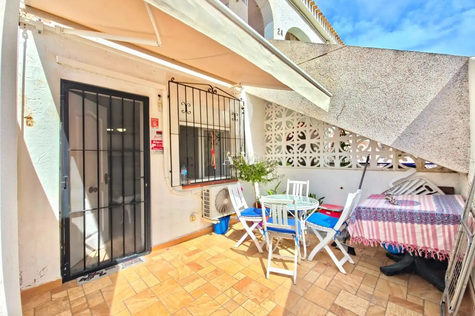 Ground floor for rent in La Regia