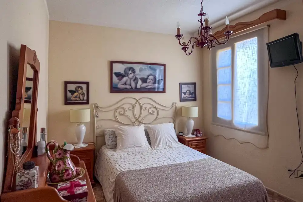 Schlafzimmer von Einfamilien-Reihenhaus zum Verkauf in Agulo