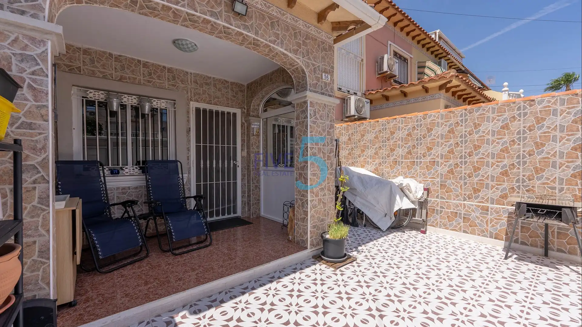 Terraza de Casa adosada en venta en Torrevieja con Aire acondicionado, Terraza y Piscina