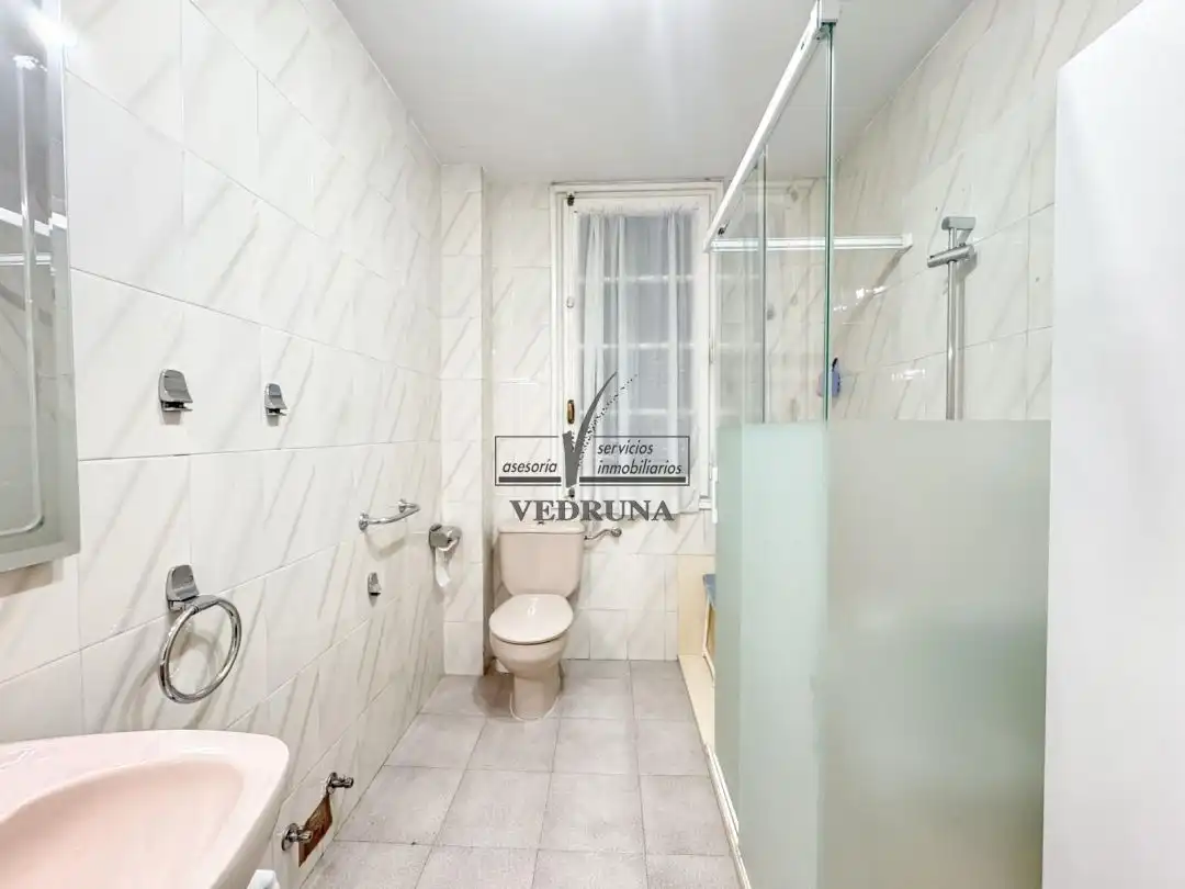 Bathroom of Flat for sale in Zaragoza  with Air Conditioner and Heating