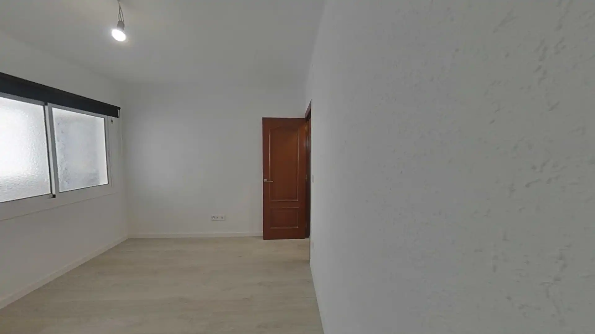 Habitación de Piso en venta en Badalona con Parquet y Horno