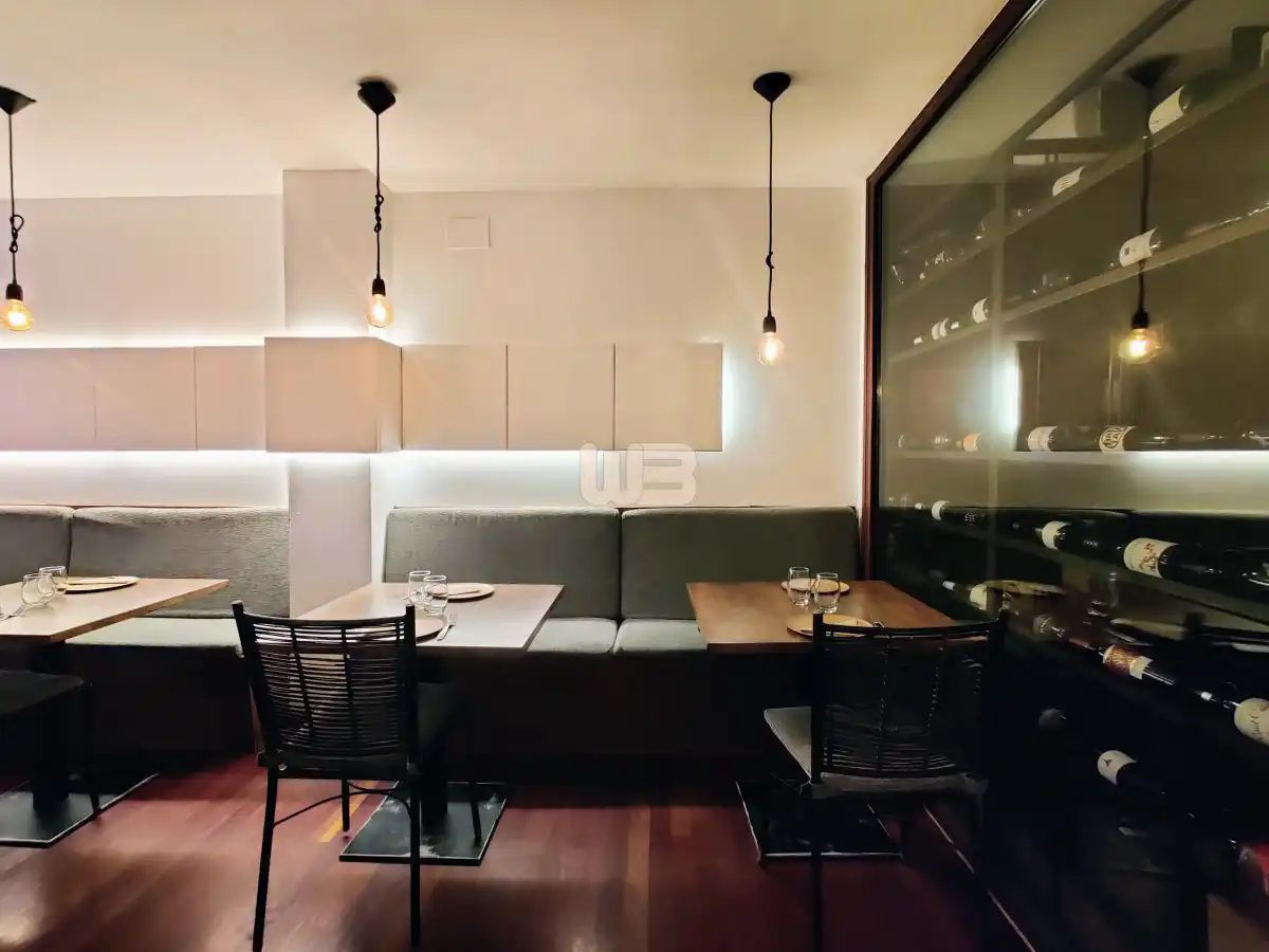 Business premises for transfer in Carrer de Bailèn, imagen 8