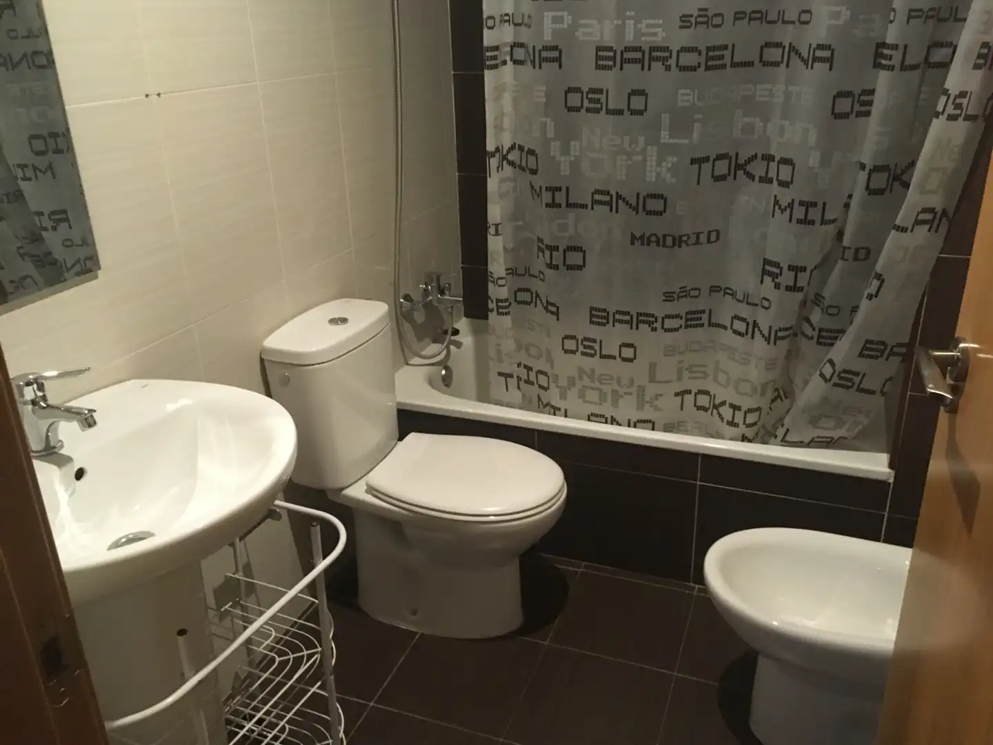 Bathroom of Detached homes for sale in La Muela  with Heating, Private garden and Parquet flooring