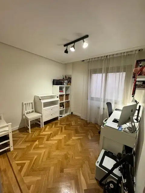 Piso de alquiler en Plaza de Navarra, Val