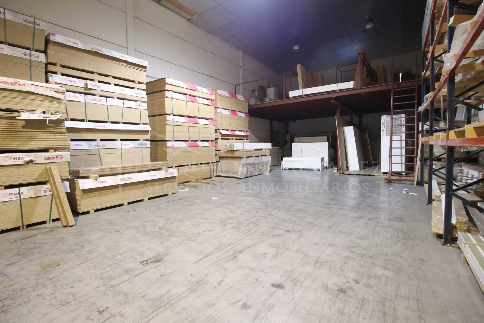 Nave industrial en venta en Pintores - Ferial