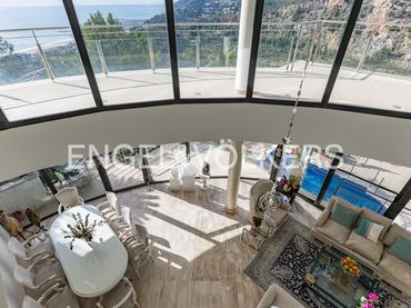 Casa amb balcó de lloguer a Les Botigues de Sitges