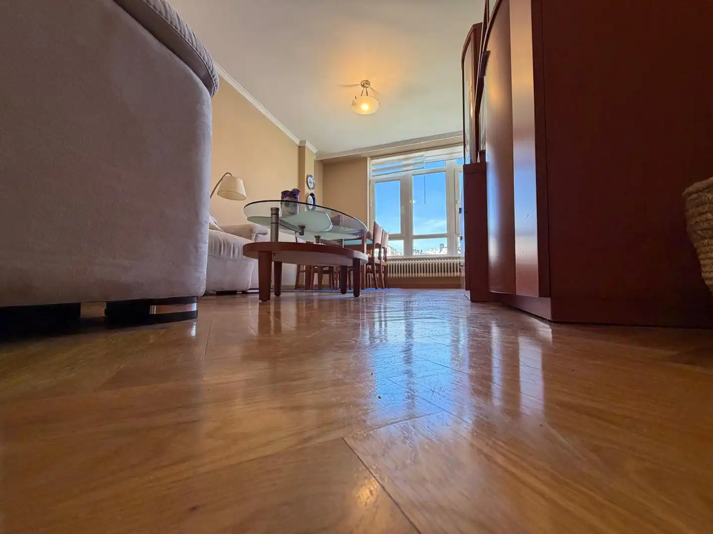 Wohnzimmer von Wohnung zur Miete in Lugo mit Heizung, Parkett und Abstellraum