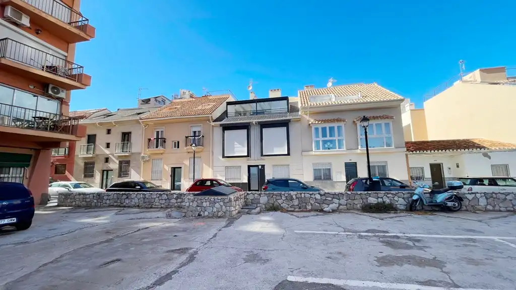 Exterior view of Attic for sale in Fuengirola  with Air Conditioner, Terrace and Oven