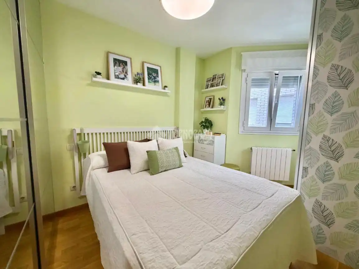 Habitación de Piso en venta en Palencia con Calefacción y Trastero