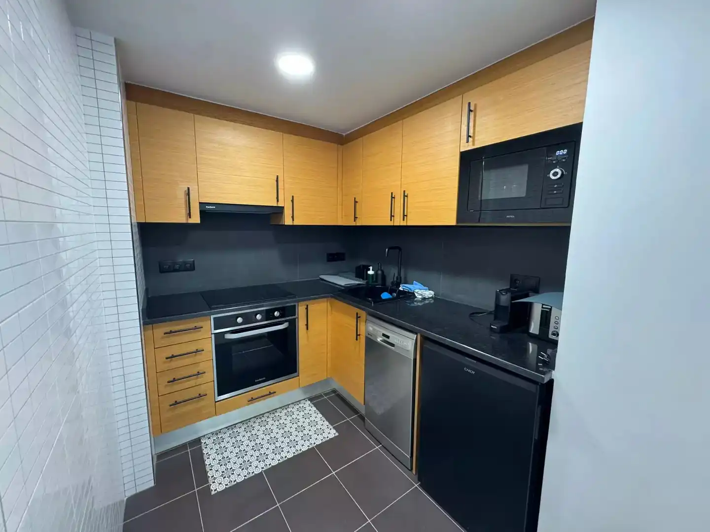 Kitchen of Flat for rent in Figueres  with Air Conditioner, Heating and Parquet flooring