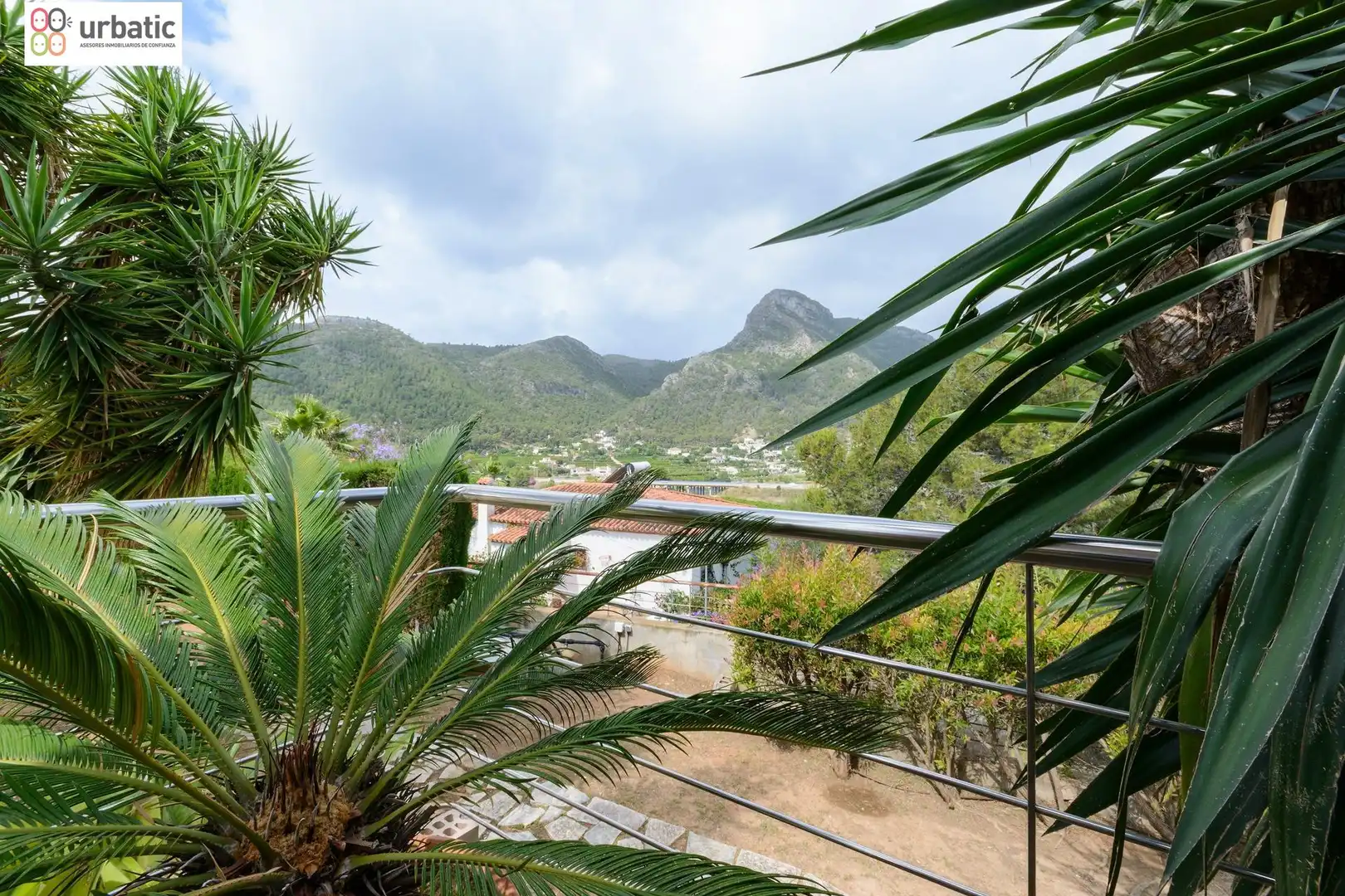 Chalet con jardín en venta en Urbanizaciones, imagen 9