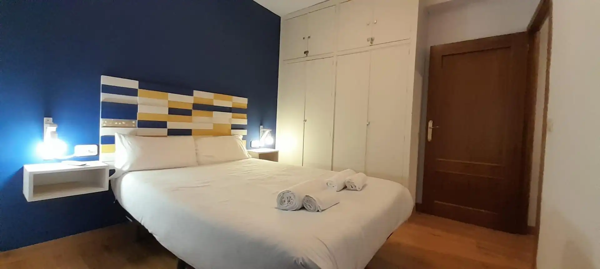 Dormitori de Pis en venda en Córdoba amb Aire condicionat i Balcó