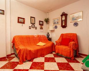Sala d'estar de Casa o xalet en venda en Calicasas amb Calefacció i Terrassa