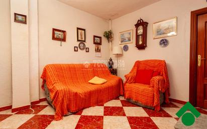 Sala d'estar de Casa o xalet en venda en Calicasas amb Calefacció i Terrassa