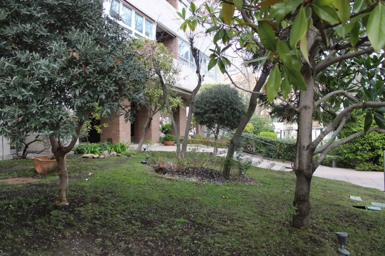 Jardí de Pis de lloguer en Madrid amb Aire condicionat i Terrassa