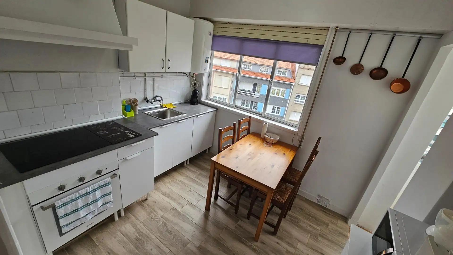 Cocina de Piso en venta en Cee con Amueblado