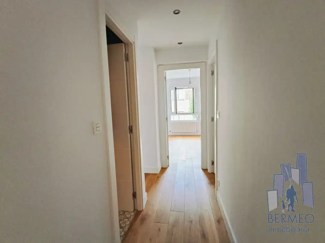 Piso en venta en Bermeo con Calefacción y Balcón