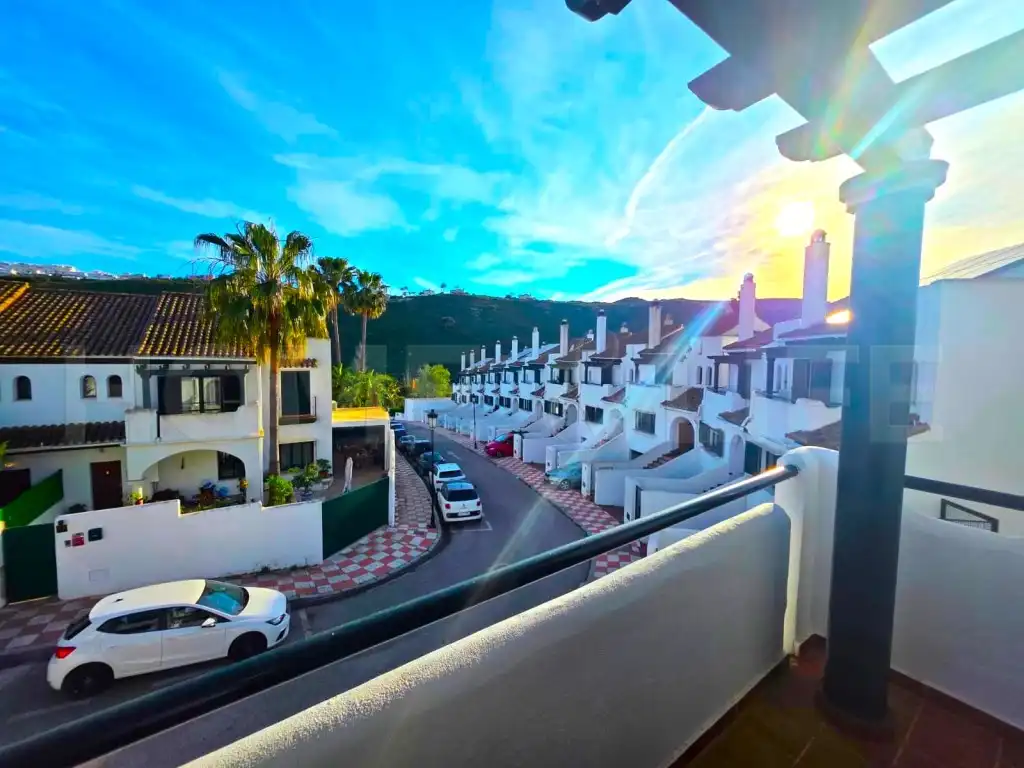 Vista exterior de Casa o chalet en venta en Manilva con Jardín privado, Terraza y Piscina