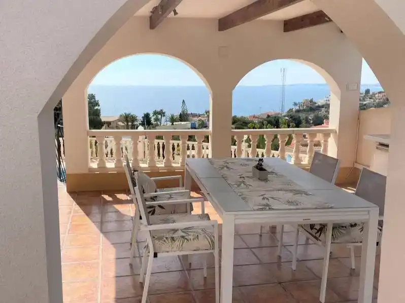 Terrassa de Pis en venda en El Campello amb Aire condicionat, Jardí privat i Piscina