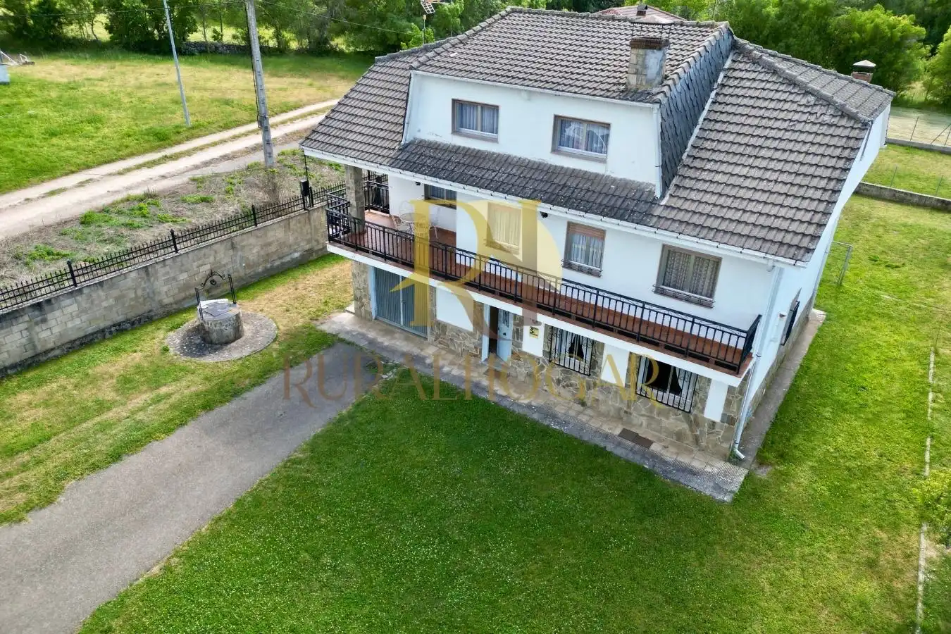Vista exterior de Casa o chalet en venta en Soto y Amío con Calefacción y Terraza
