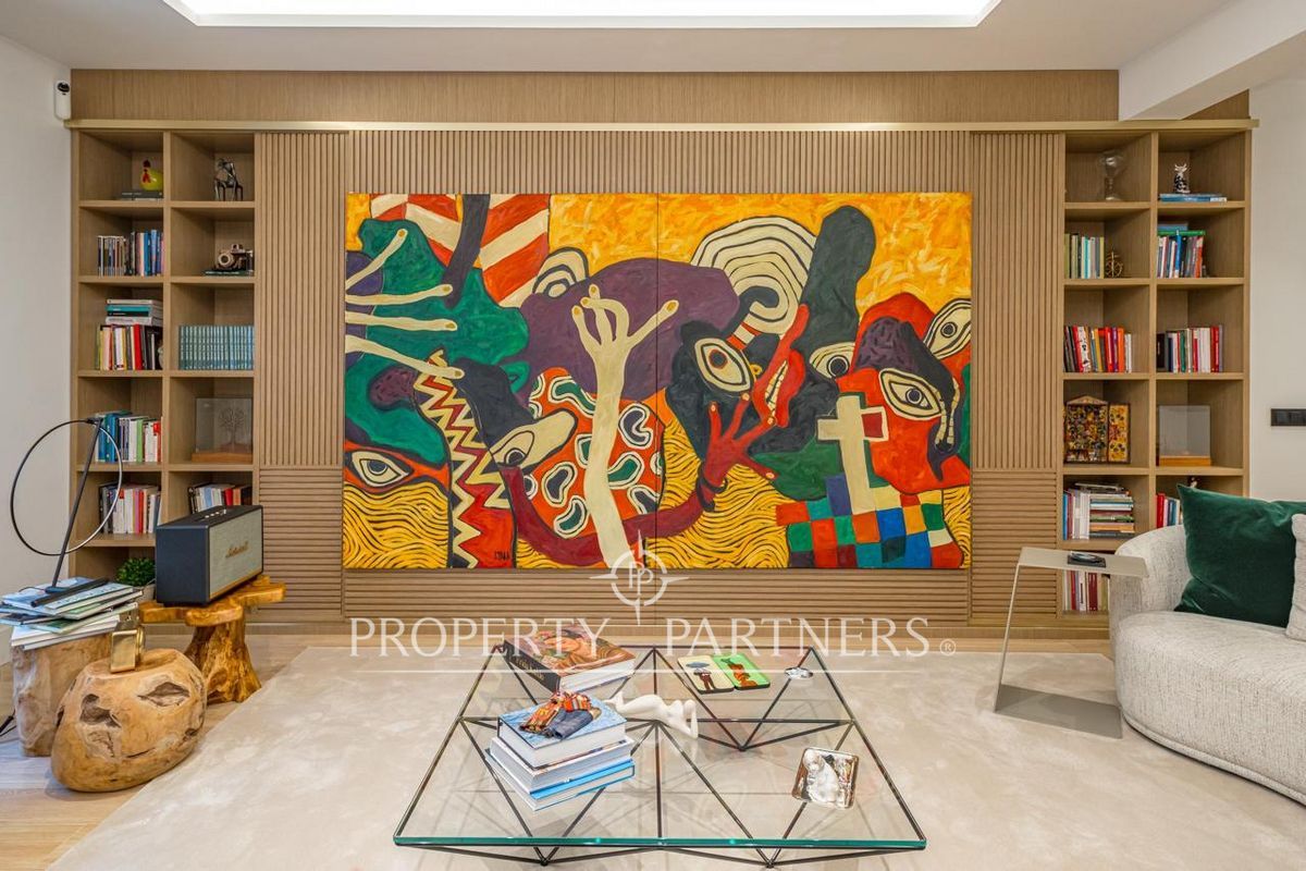 Sala d'estar de Apartament en venda en  Madrid Capital amb Aire condicionat i Terrassa