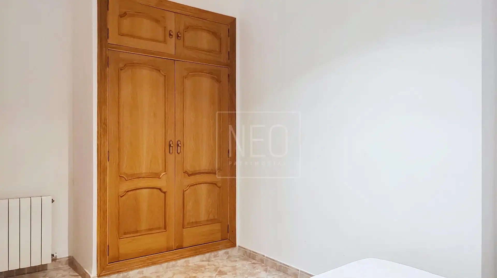 Habitación de Planta baja en venta en Valencia con Jardín privado y Piscina comunitaria