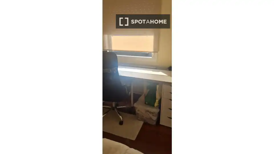 Habitación de Piso para compartir en Vigo  con Aire acondicionado, Terraza y Amueblado