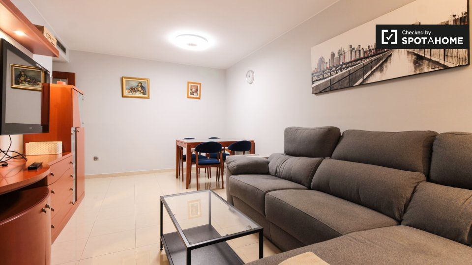 Living room of Flat to rent in Cornellà de Llobregat  with Air Conditioner, Heating and Furnished