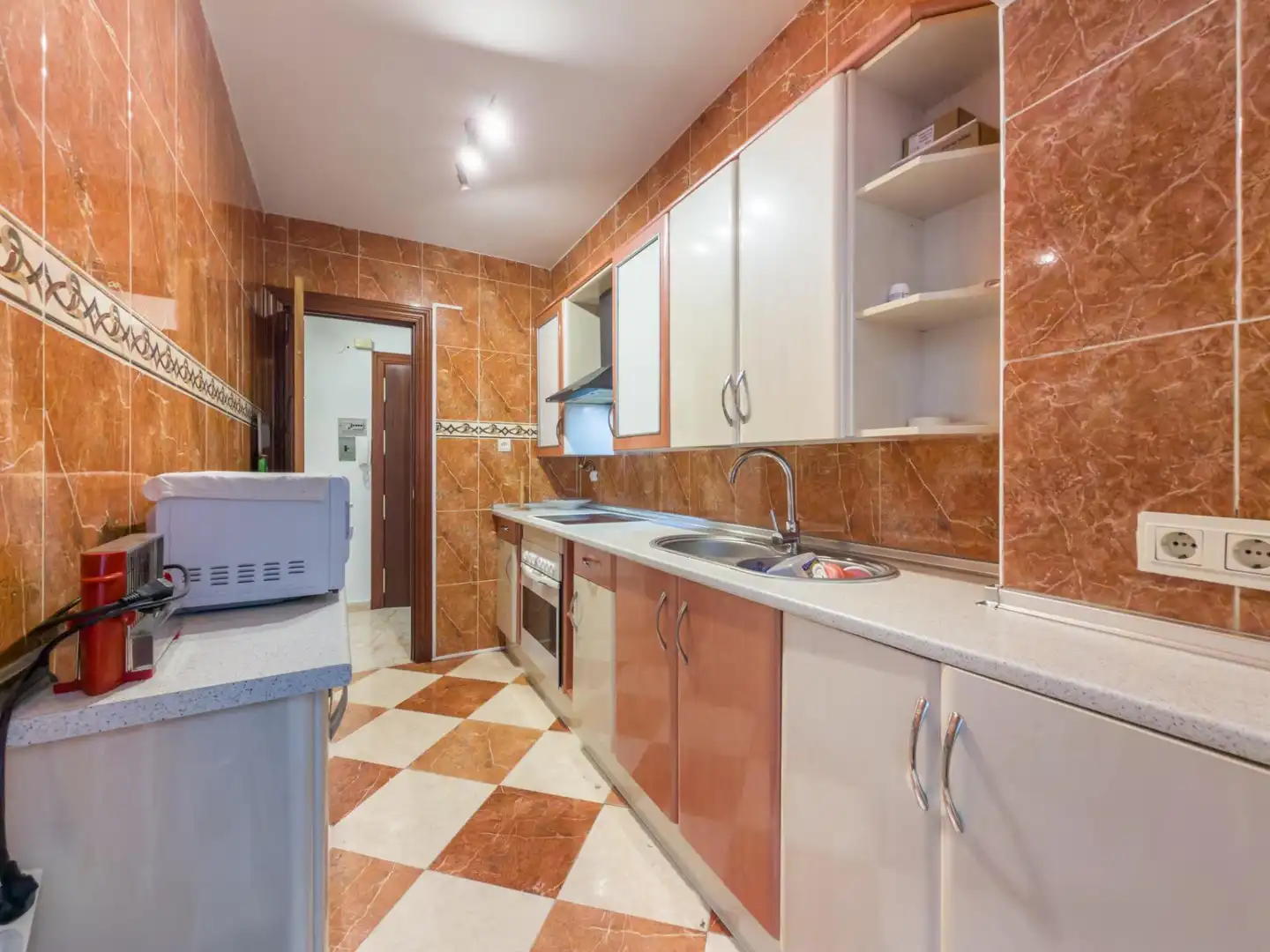 Küche von Wohnung zum Verkauf in Armilla mit Klimaanlage, Terrasse und Balkon